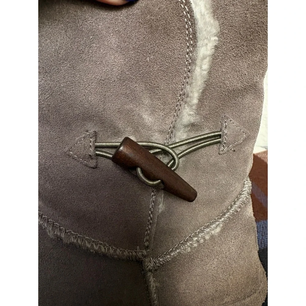 Bjorndal Shearling Style Boots Womens 9 Grey Toggle Button Suede Mid Calf